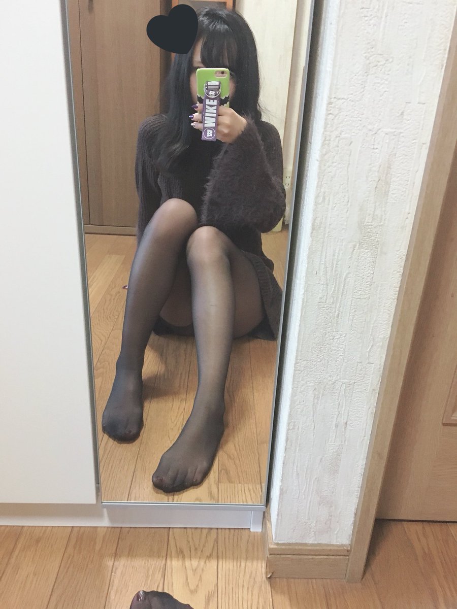 名古屋のロリロリコスプレイヤーあんにゅい豆腐ちゃん(21)、エッチなタイツ写真を投稿